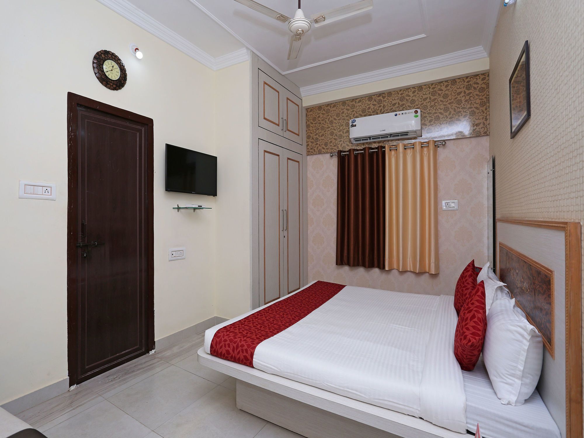 Oyo 10104 Radhika Resort Kota  Zewnętrze zdjęcie